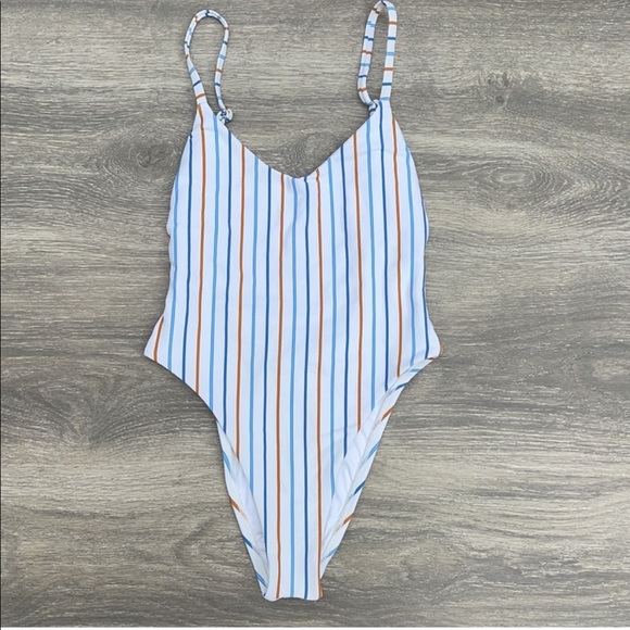 🇺🇸 Vitamin A Palm Springs Stripe Yasmeen One Piece Swimsuit - Picture 4 of 7